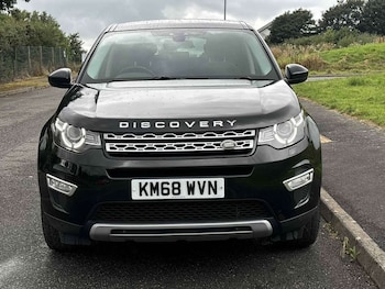 Used Land Rover Discovery Sport 2018 for sale - 76232937: Photo 2