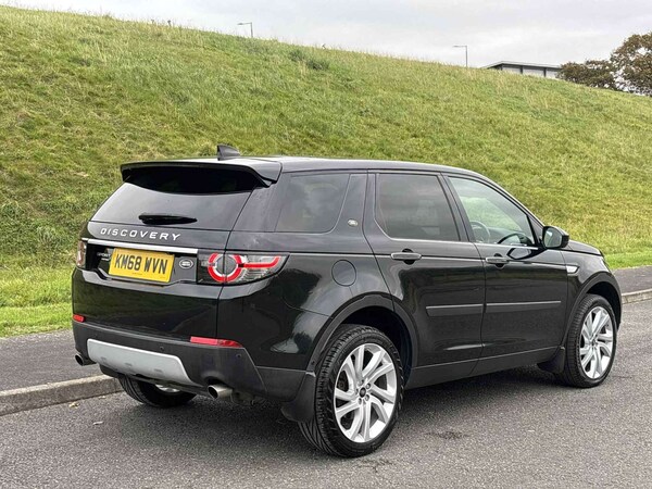 Used Land Rover Discovery Sport 2018 for sale - 76232937: Photo 4