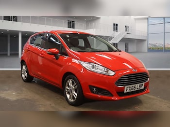 2016 - 1.25 82 Zetec 5dr