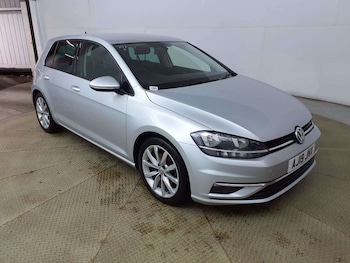 Used Volkswagen Golf 2019 for sale - 78140215: Photo