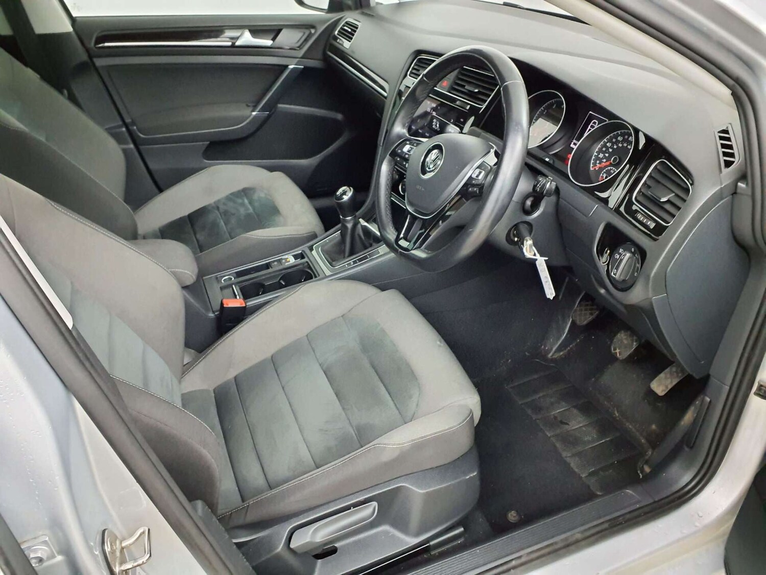 Used Volkswagen Golf 2019 for sale - 78140215: Photo 7