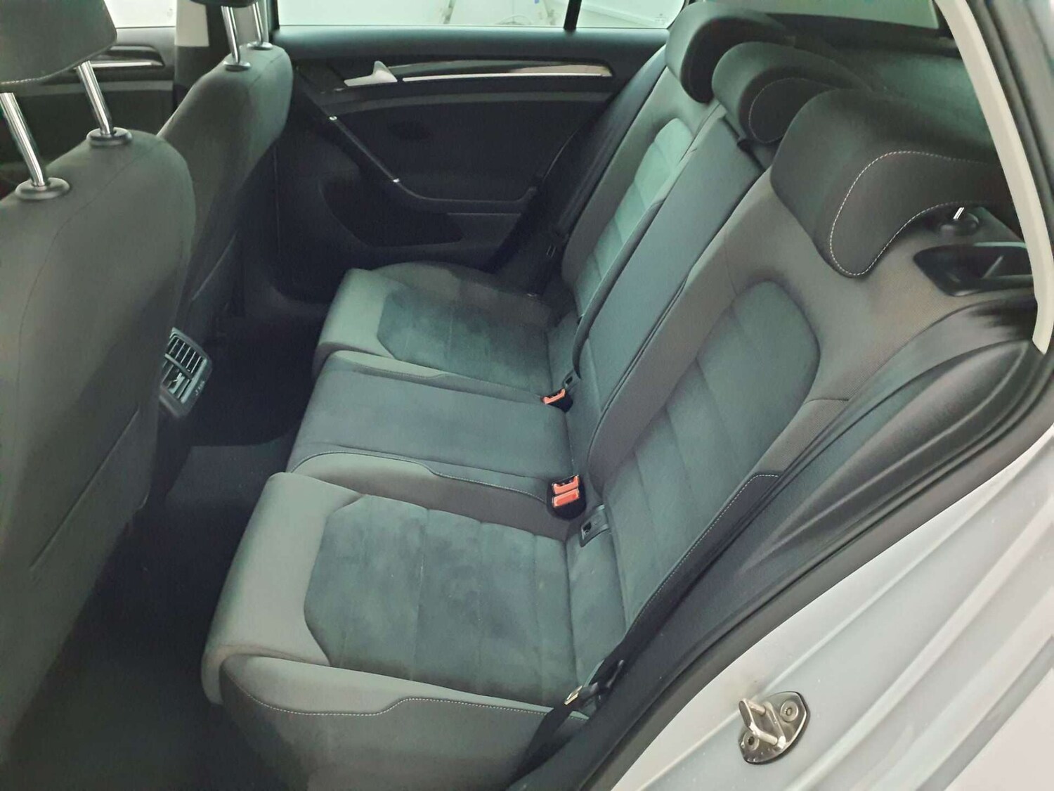 Used Volkswagen Golf 2019 for sale - 78140215: Photo 9