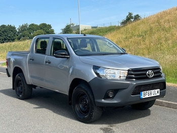 Used Toyota Hilux 2018 for sale - 75426610: Photo