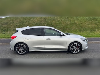 Used Ford Focus 2019 for sale - 76304984: Photo 3