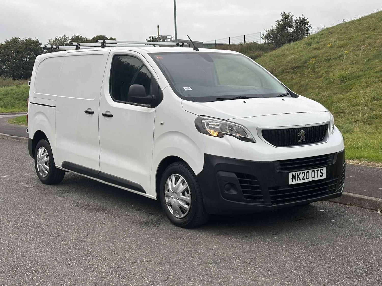 Used Peugeot Expert 2020 for sale - 76106784: Photo 1