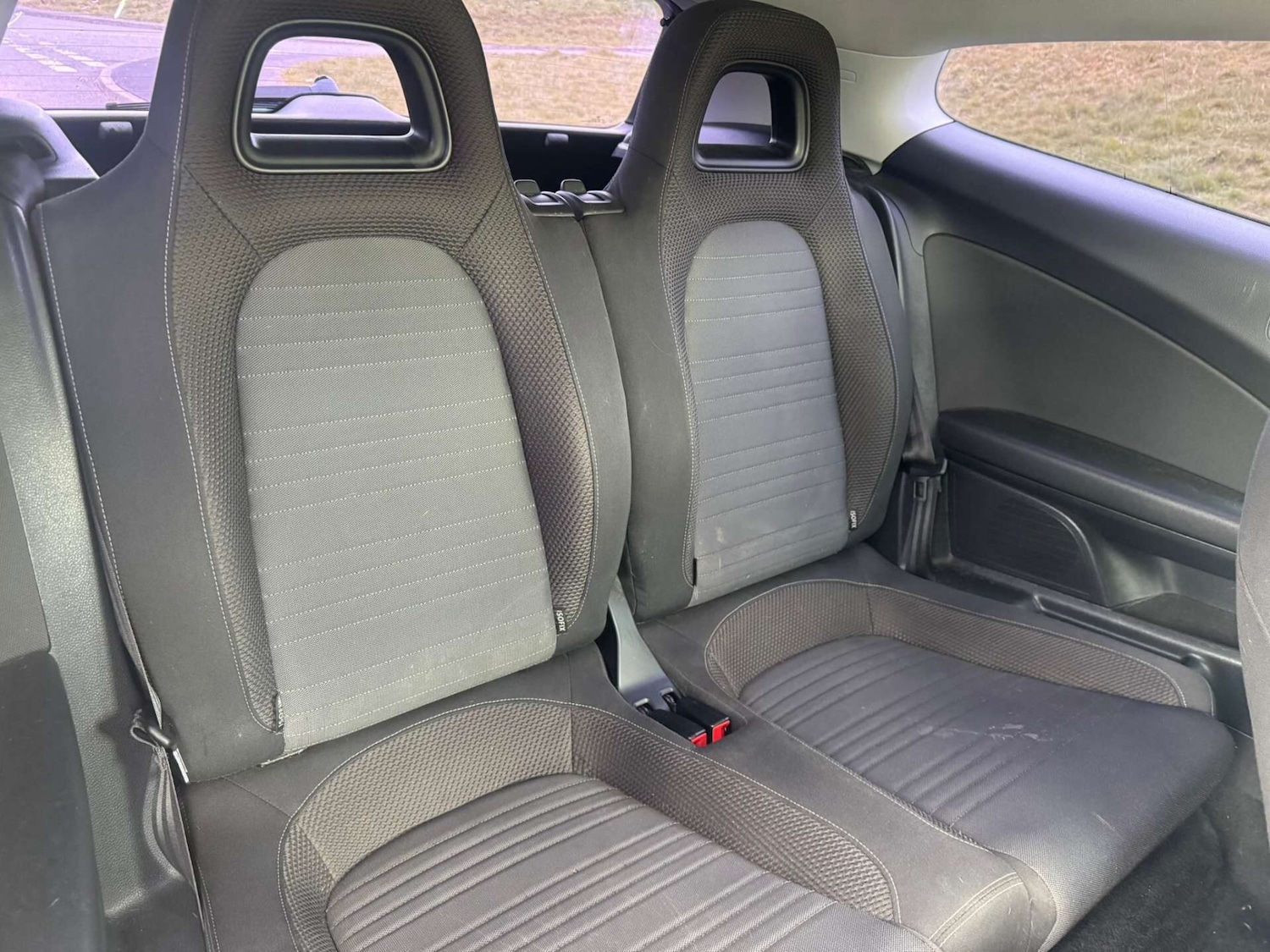 Used Volkswagen Scirocco 2011 for sale - 77985037: Photo 7