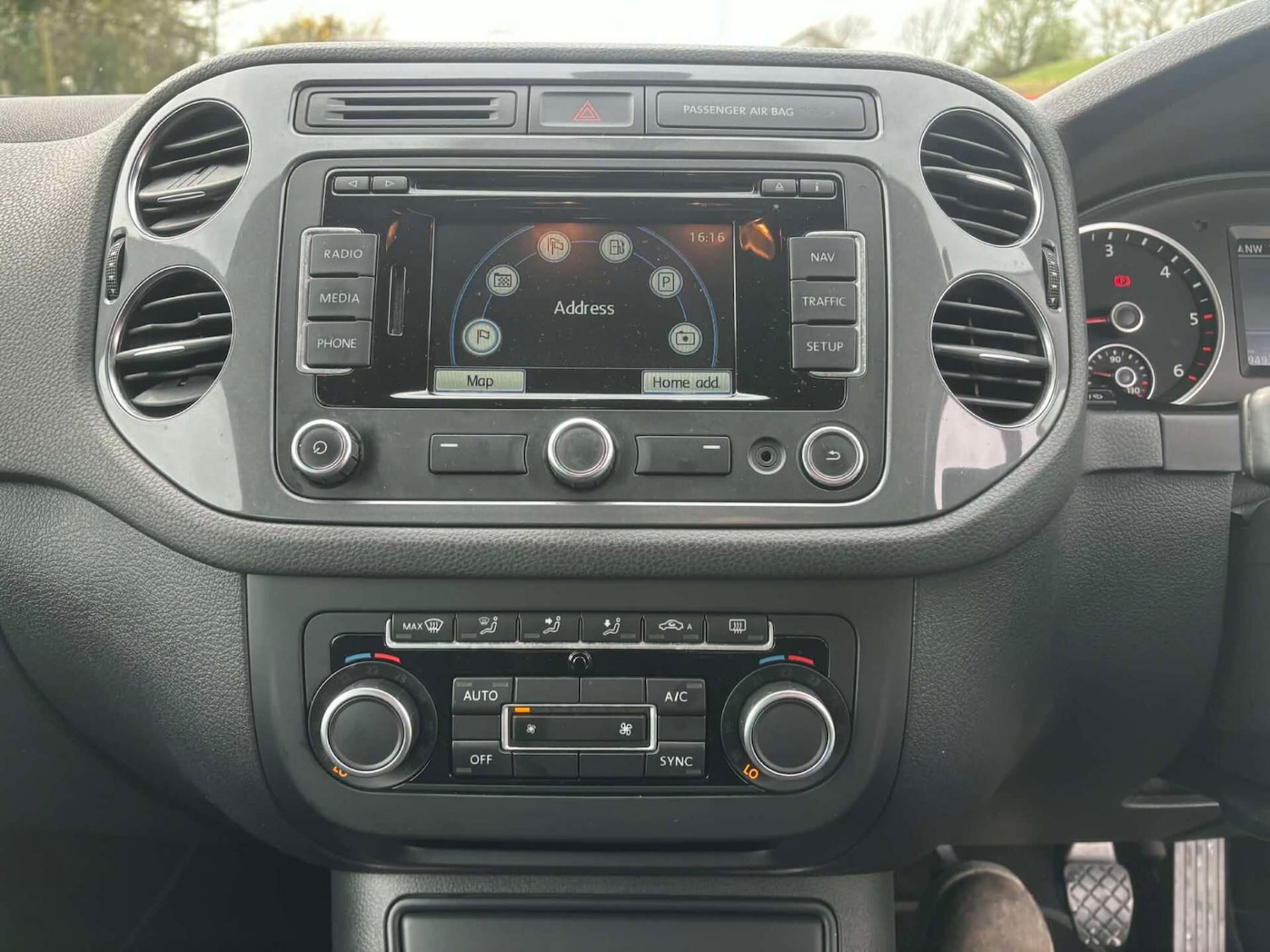 Used Volkswagen Tiguan 2014 for sale - 78210134: Photo 19