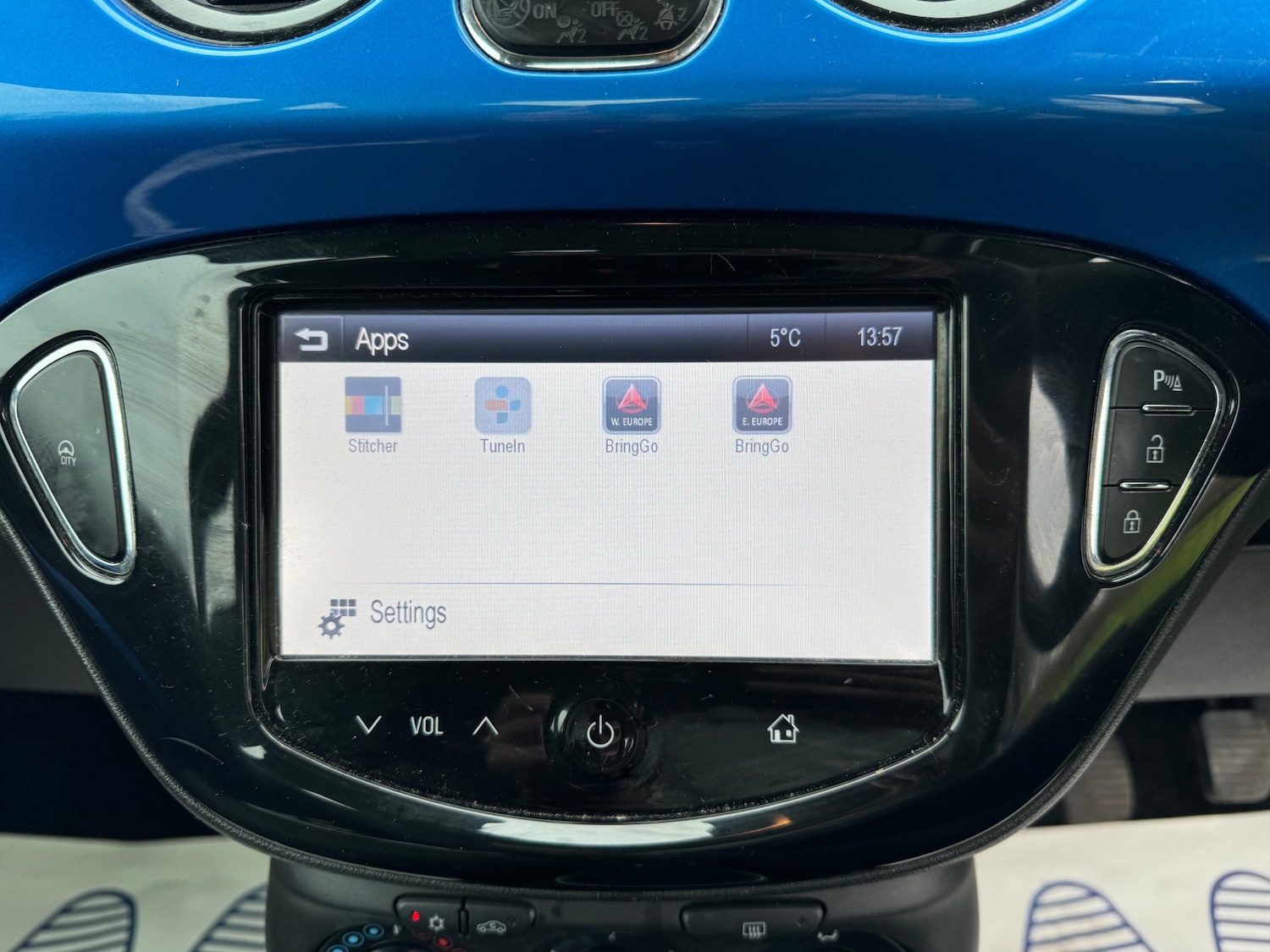 Used Vauxhall ADAM 2015 for sale - 77793082: Photo 15