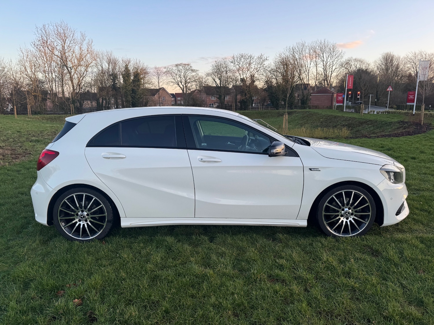 Used Mercedes-Benz A-Class 2018 for sale - 77704336: Photo 2
