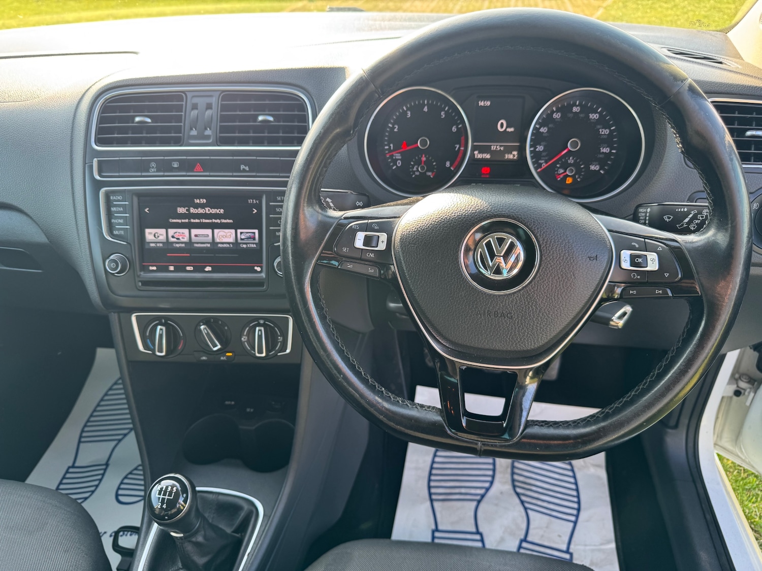 Used Volkswagen Polo 2016 for sale - 77963653: Photo 10