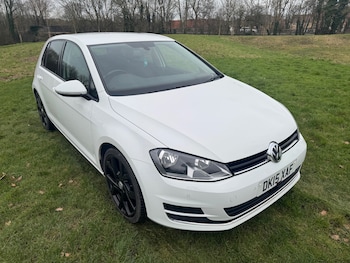 Used Volkswagen Golf 2015 for sale - 77595727: Photo
