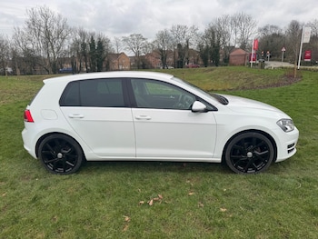 Used Volkswagen Golf 2015 for sale - 77595727: Photo