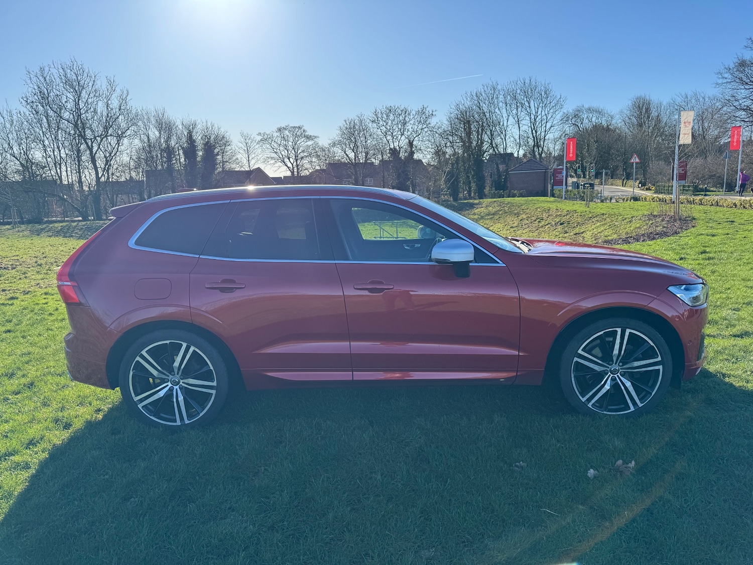 Used Volvo XC60 2018 for sale - 77558357: Photo 2