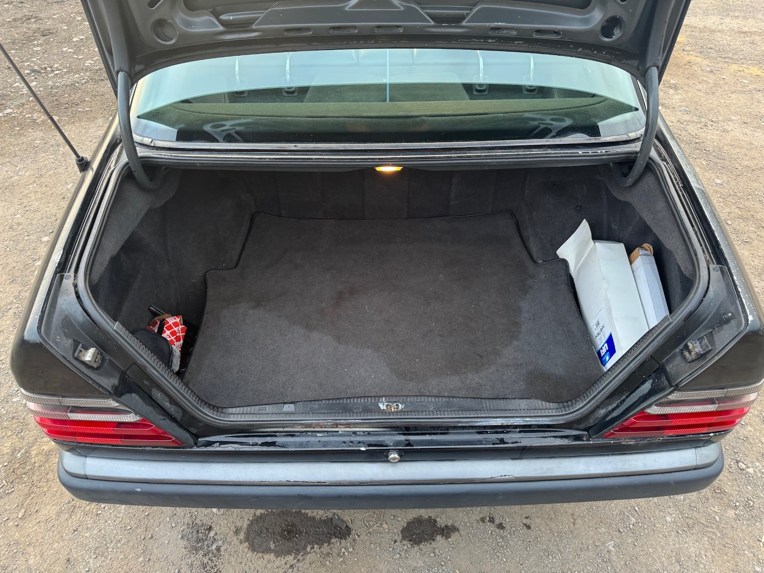 Used Mercedes-Benz C Class 1989 for sale - 78025599: Photo 15