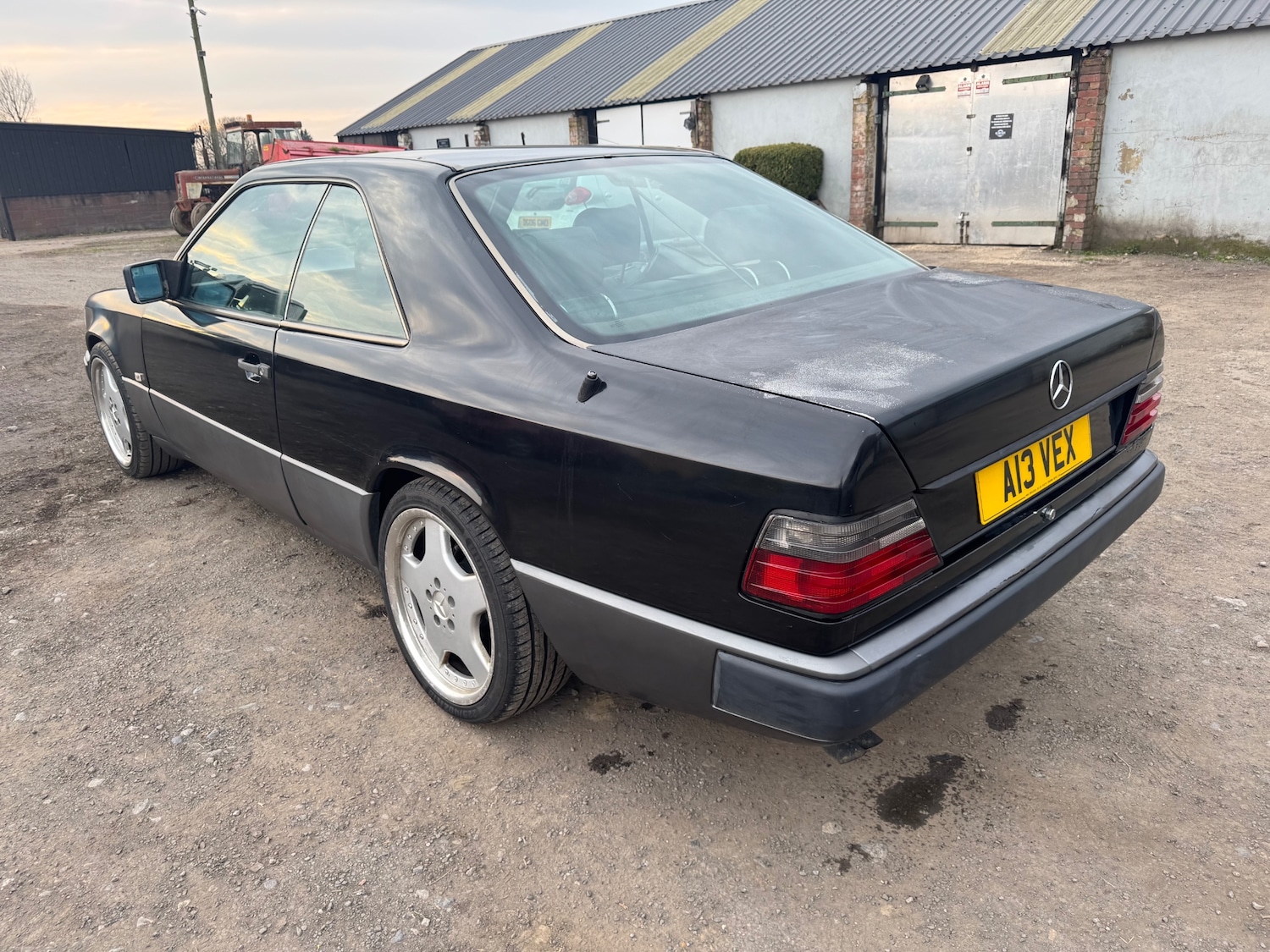 Used Mercedes-Benz C Class 1989 for sale - 78025599: Photo 4