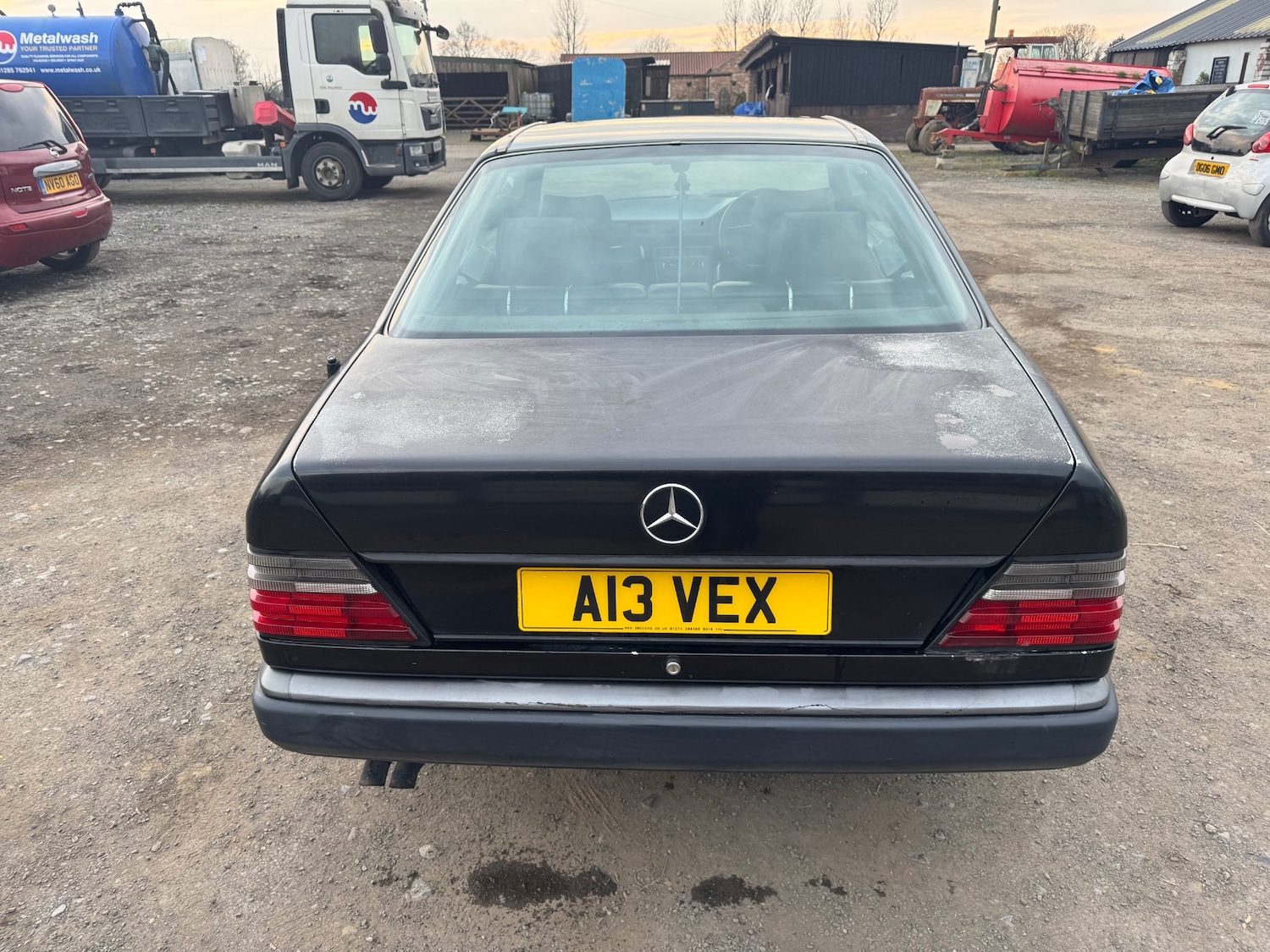 Used Mercedes-Benz C Class 1989 for sale - 78025599: Photo 5