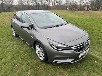 Used Vauxhall Astra 2017 for sale - 77577557: Photo