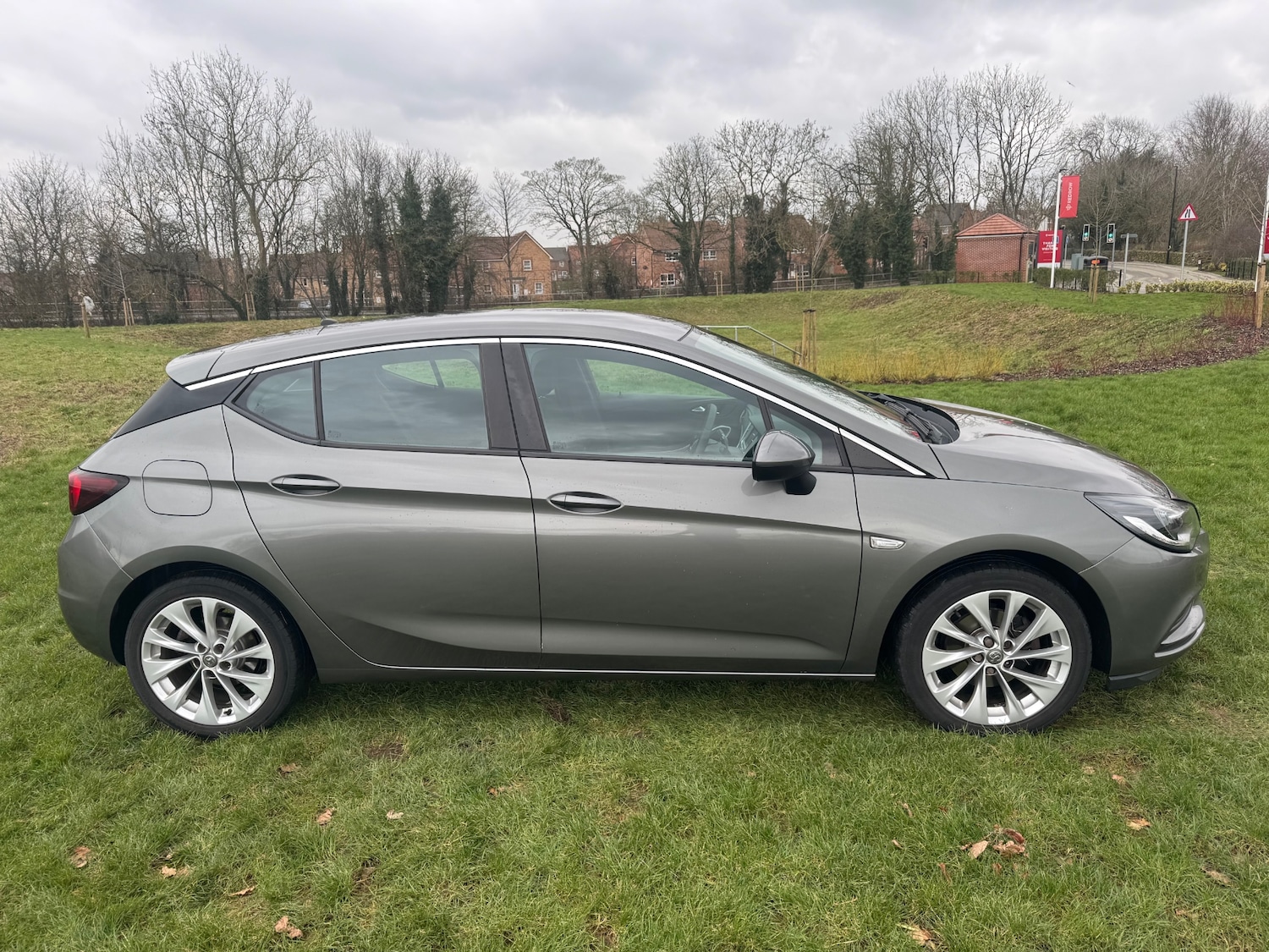 Used Vauxhall Astra 2017 for sale - 77577557: Photo 2