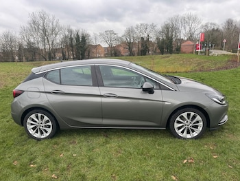 Used Vauxhall Astra 2017 for sale - 77577557: Photo