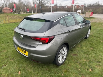 Used Vauxhall Astra 2017 for sale - 77577557: Photo