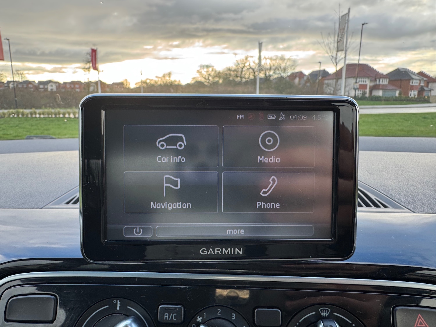 Used Volkswagen up! 2014 for sale - 77704398: Photo 13