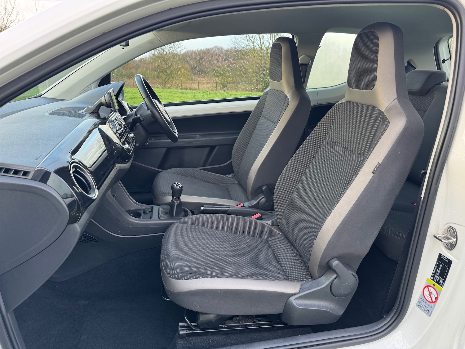 Used Volkswagen up! 2014 for sale - 77704398: Photo 21