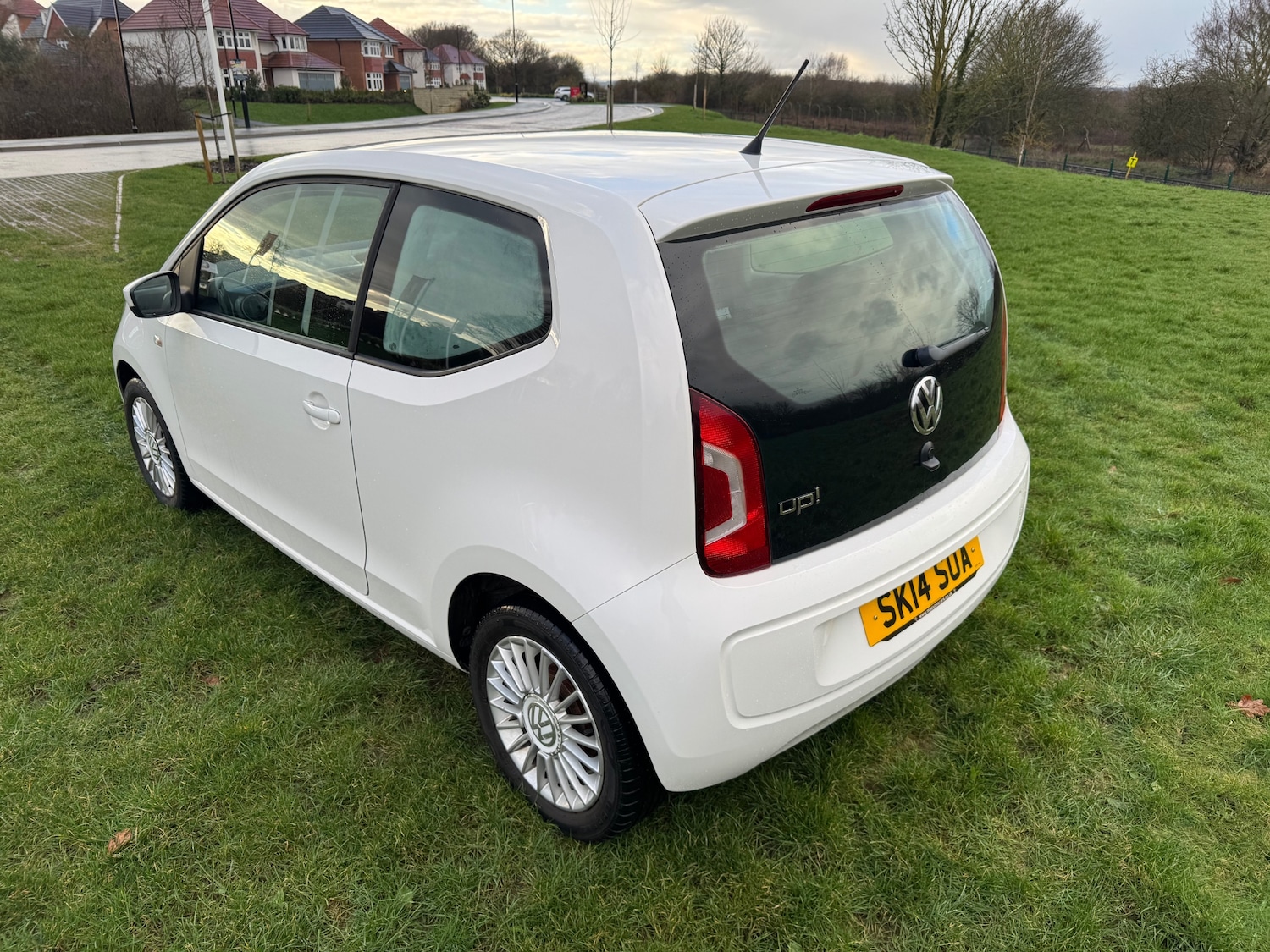 Used Volkswagen up! 2014 for sale - 77704398: Photo 5
