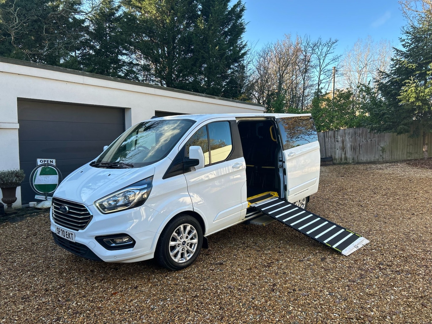 Used Ford Tourneo Custom 2020 for sale - 76777874: Photo 2