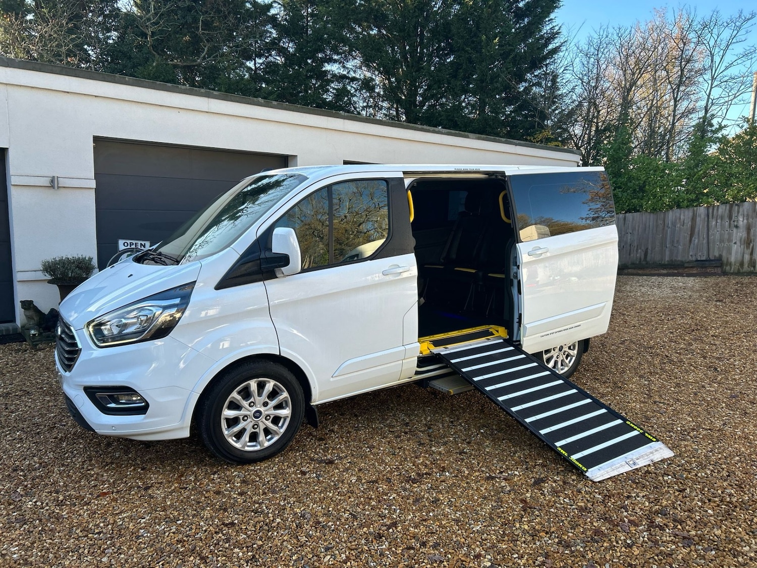 Used Ford Tourneo Custom 2020 for sale - 76777874: Photo 3