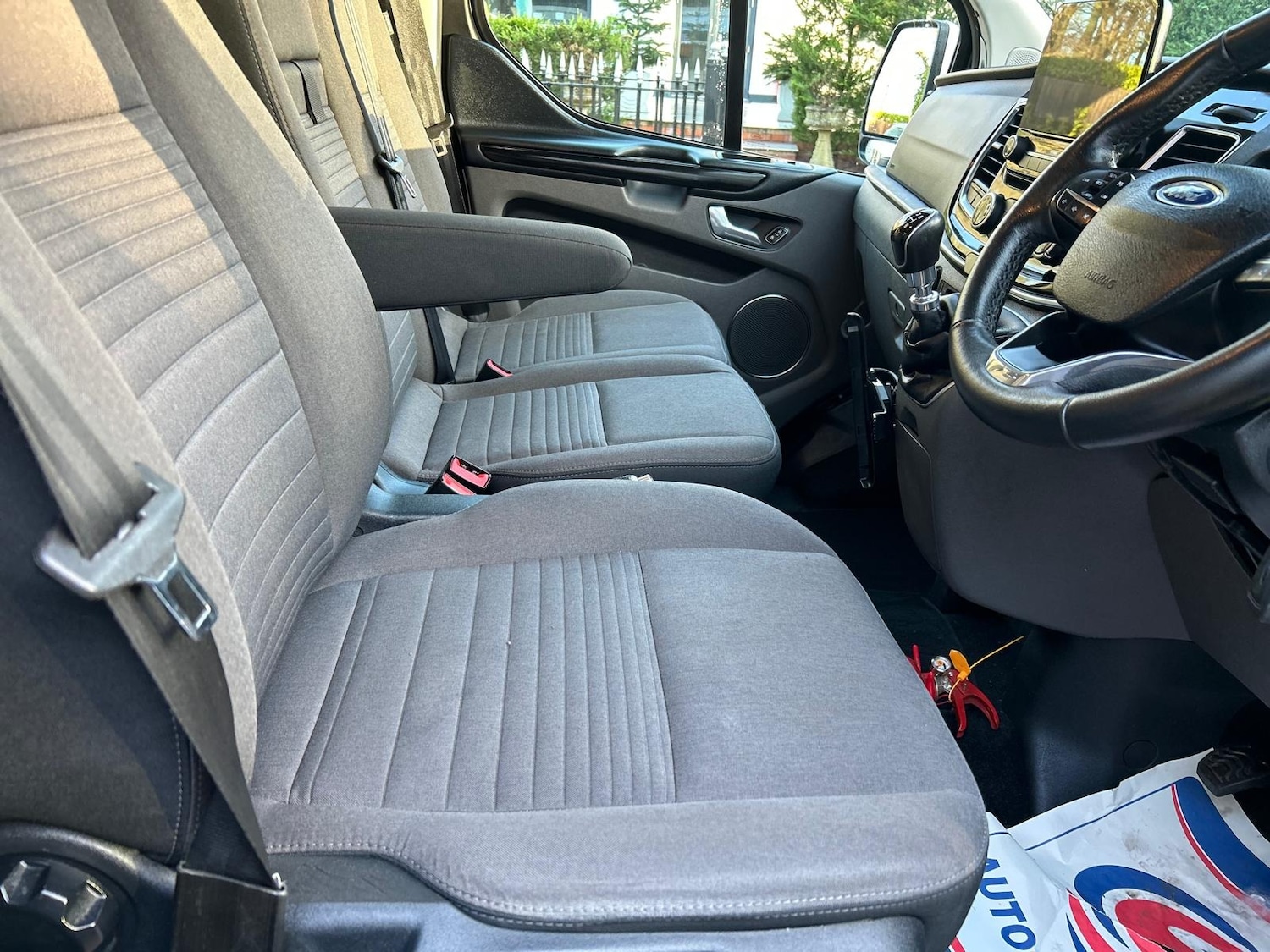 Used Ford Tourneo Custom 2020 for sale - 77001628: Photo 17