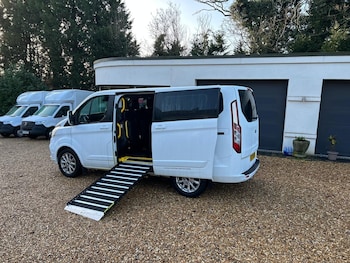 Used Ford Tourneo Custom 2020 for sale - 77001628: Photo