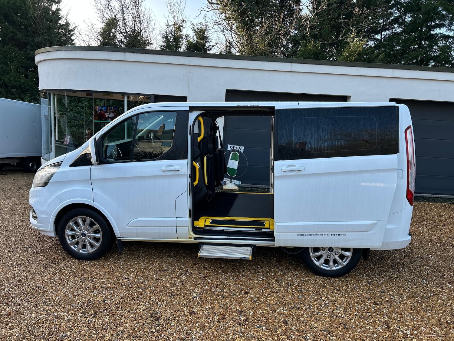 Used Ford Tourneo Custom 2020 for sale - 77001628: Photo 5