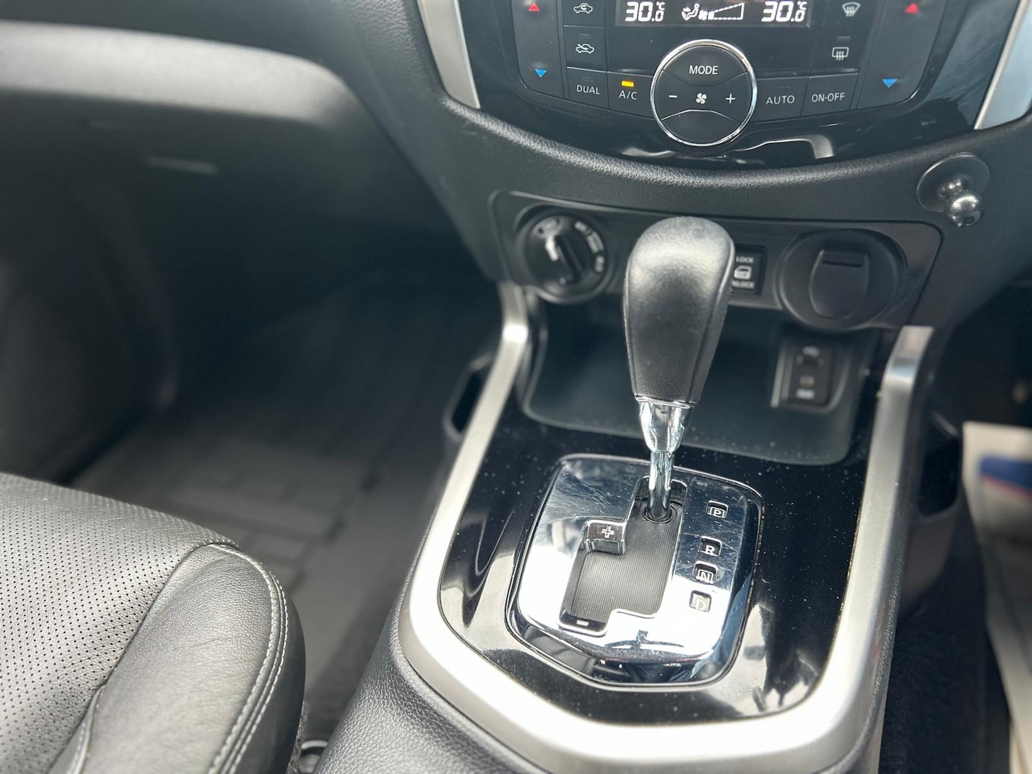 Used Nissan Navara 2019 for sale - 76544339: Photo 9