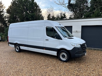 Mercedes-Benz Sprinter feature image