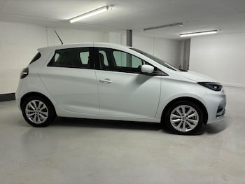 Used Renault Zoe 2022 for sale - 76058204: Photo