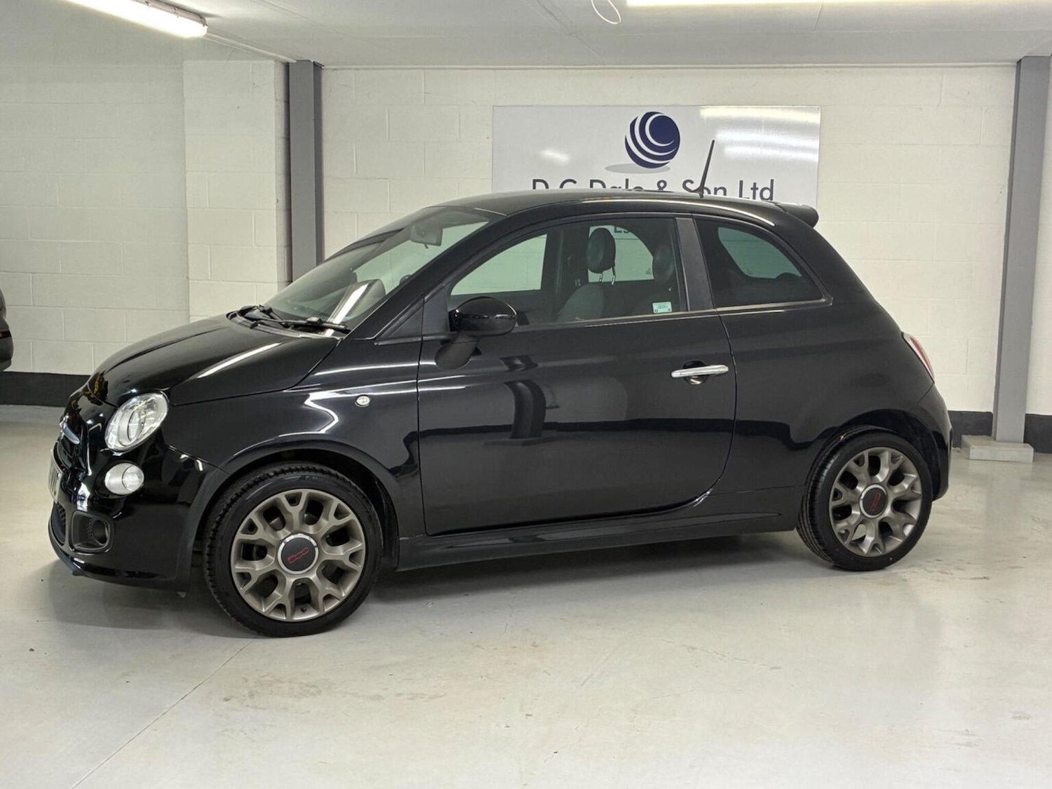 Used Fiat 500 2015 for sale - 76397097: Photo 5