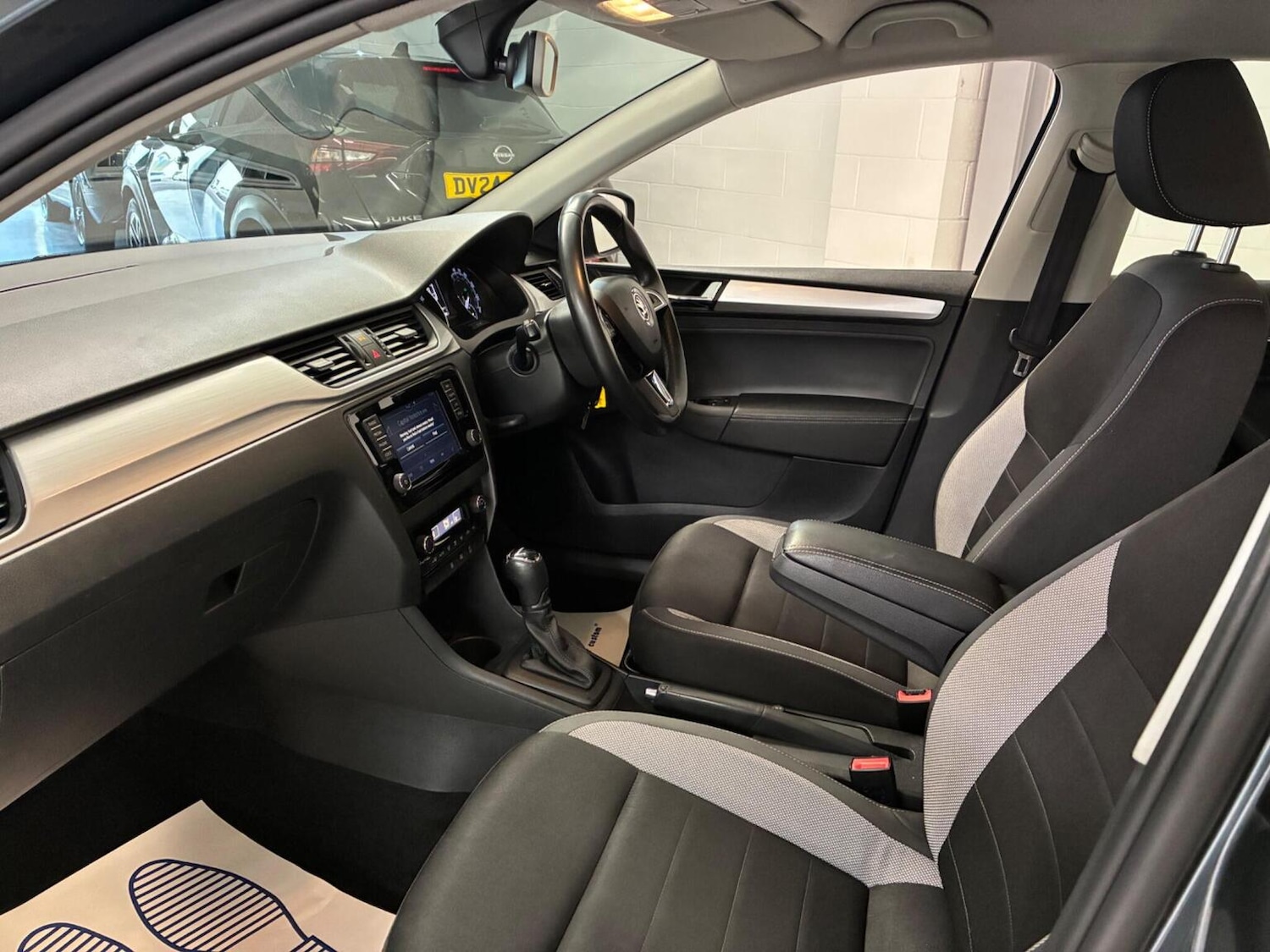 Used Skoda Rapid 2018 for sale - 76397048: Photo 10