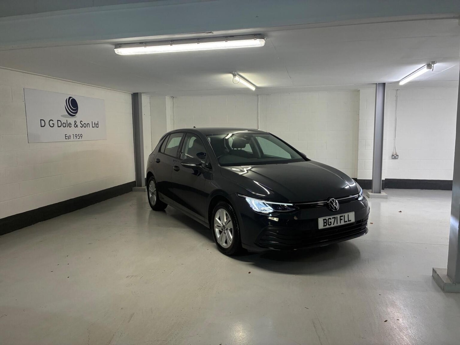 Used Volkswagen Golf 2022 for sale - 76692829: Photo 2