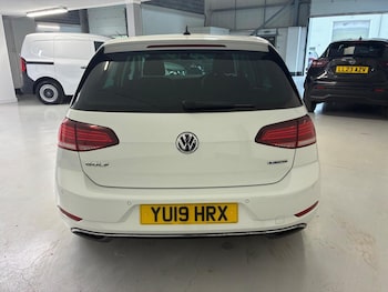 Used Volkswagen Golf 2019 for sale - 76488679: Photo