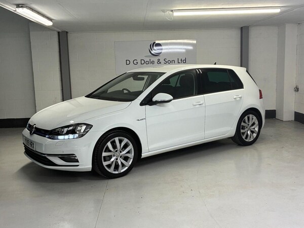 Used Volkswagen Golf 2019 for sale - 76107291: Photo 1