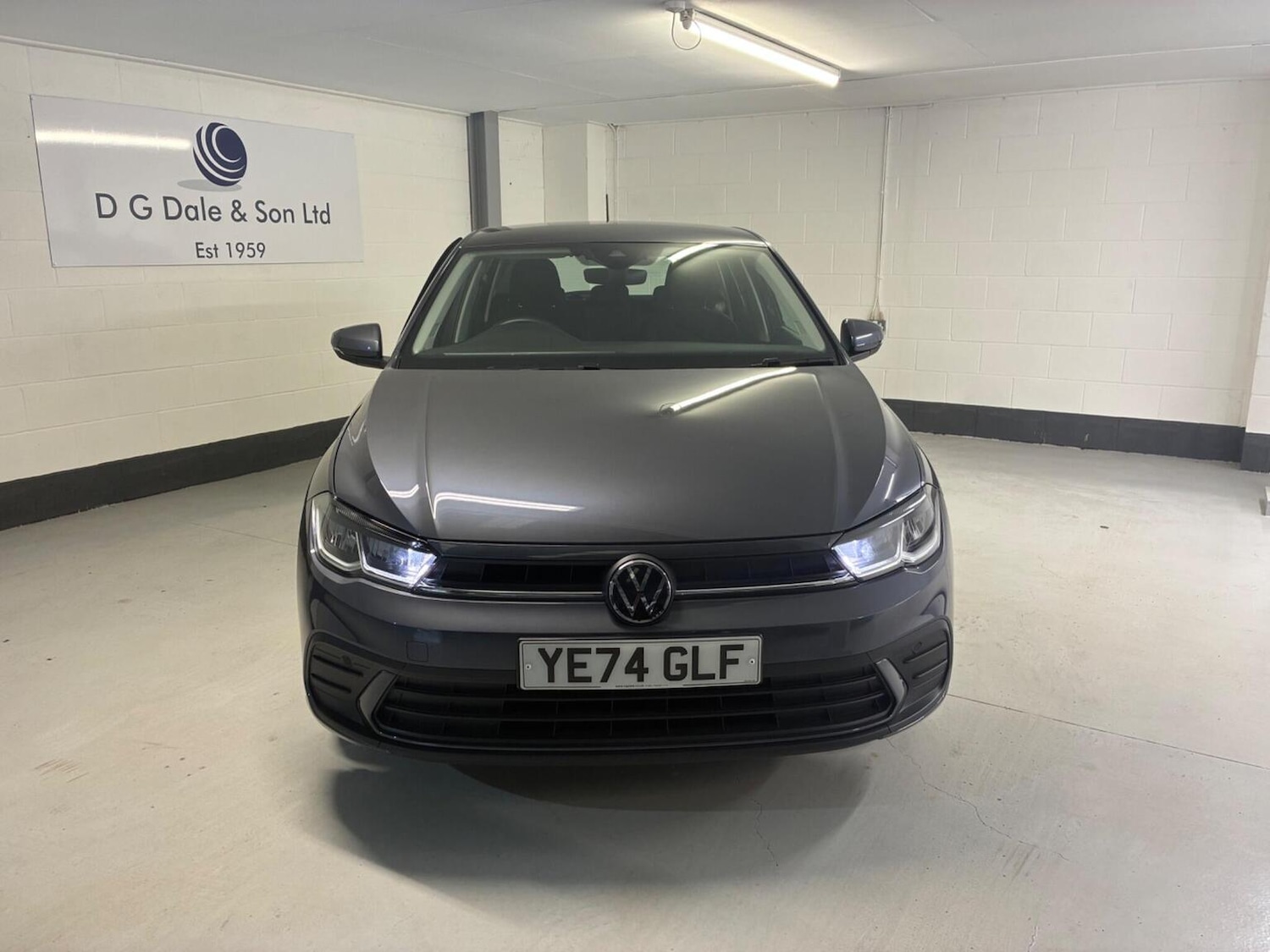 Used Volkswagen Polo 2024 for sale - 76666097: Photo 2