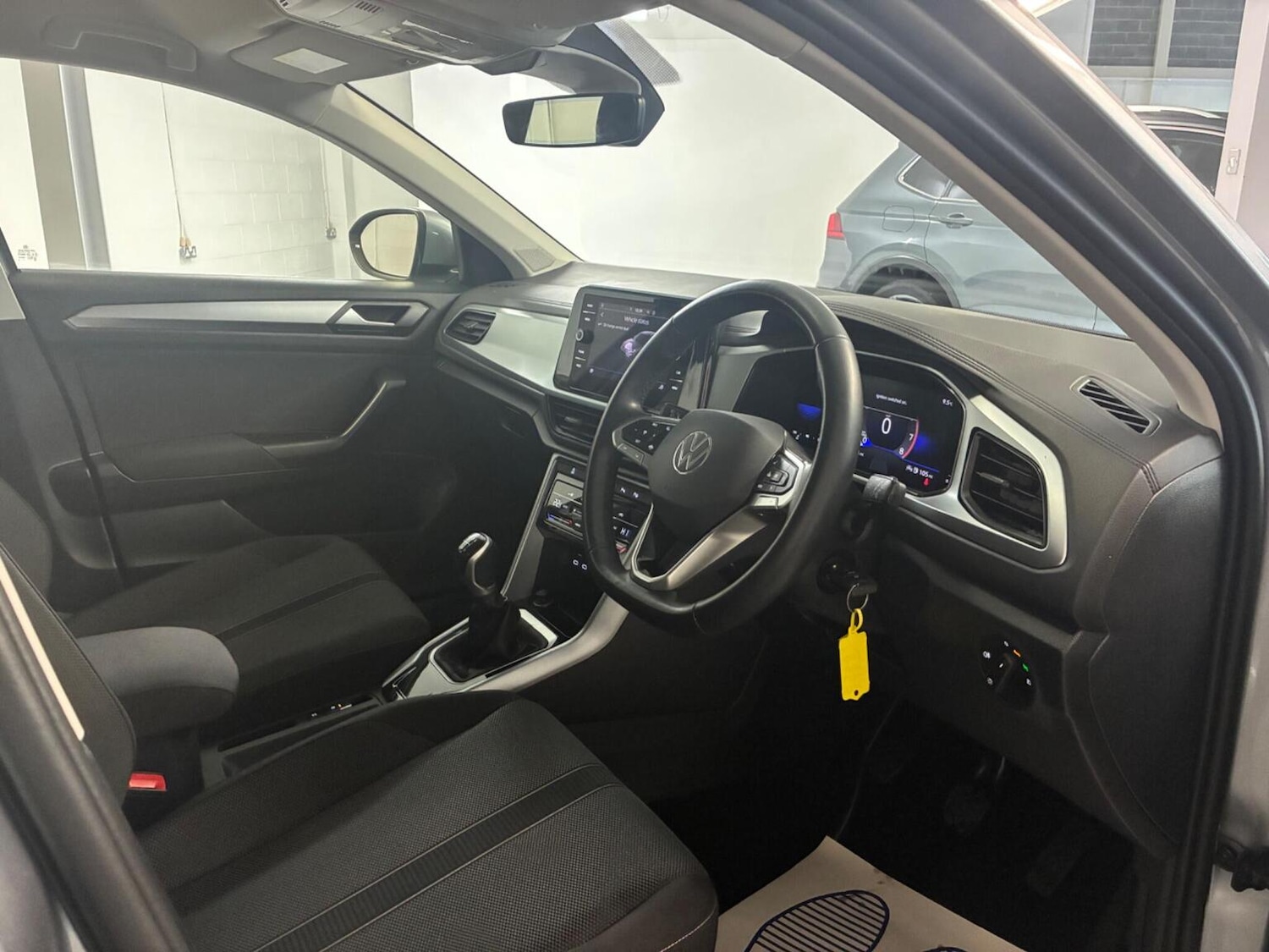 Used Volkswagen T-Roc 2024 for sale - 76521154: Photo 13