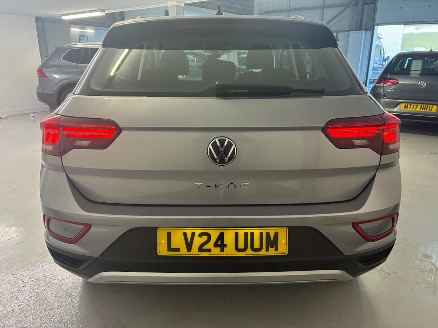 Used Volkswagen T-Roc 2024 for sale - 76521154: Photo 6