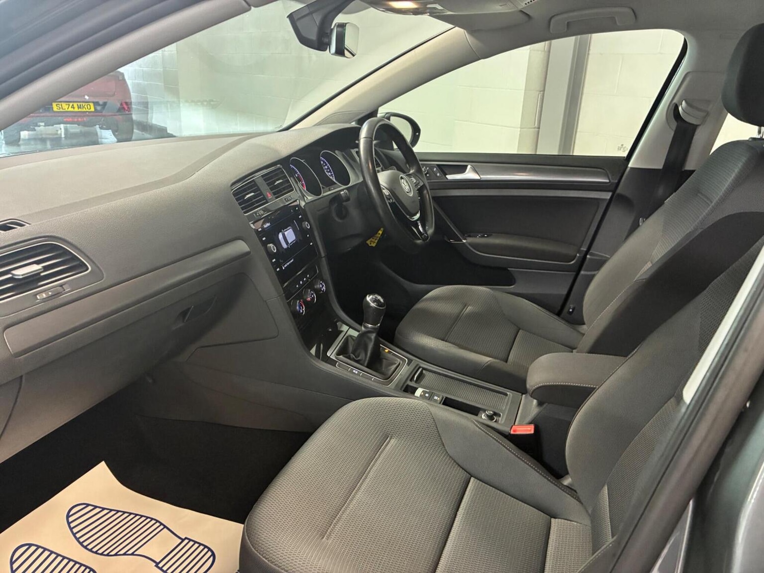 Used Volkswagen Golf 2017 for sale - 76521093: Photo 11