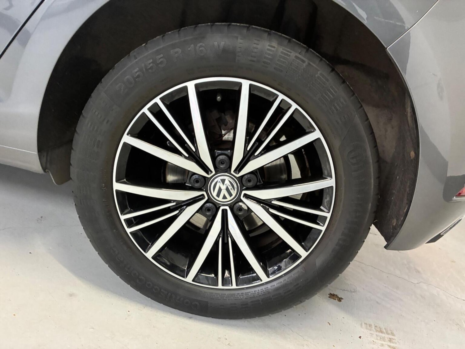 Used Volkswagen Golf 2017 for sale - 76521093: Photo 9