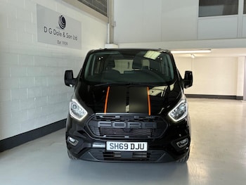 Used Ford Tourneo Custom 2019 for sale - 76058208: Photo