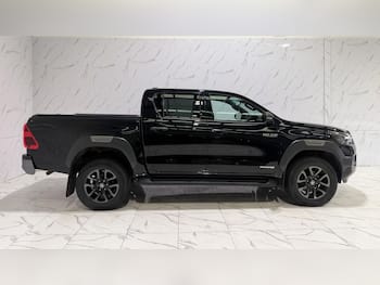 Used Toyota Hilux 2023 for sale - 79861484: Photo