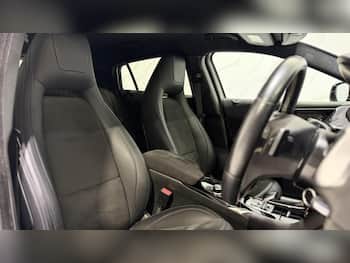 Used Infiniti Q30 2017 for sale - 79861523: Photo