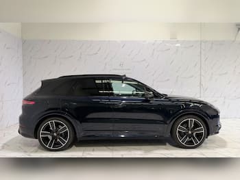 Used Porsche Cayenne 2023 for sale - 79861505: Photo