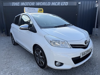 Used Toyota Yaris 2013 for sale - 79500617: Photo